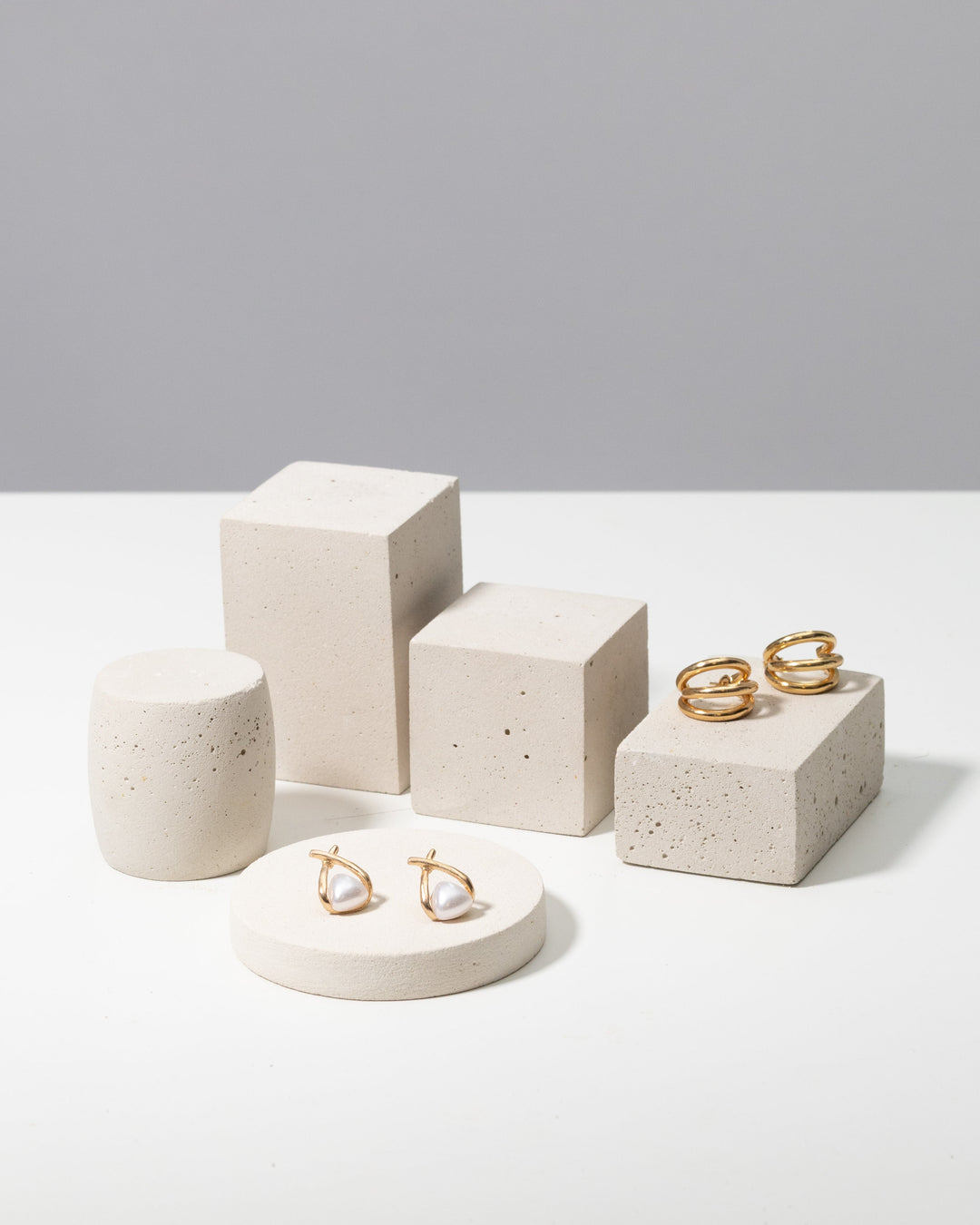 How to Display Jewelry in a Boutique: A Practical Visual Merchandising Guide