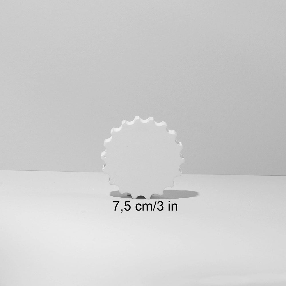 Small Gear Shape Prop 7.5 cm - Content Props