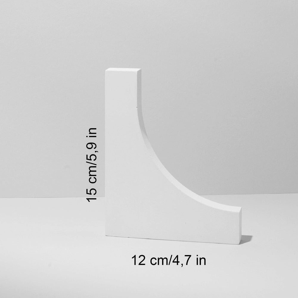 Curved Edge Geometric Prop - Content Props
