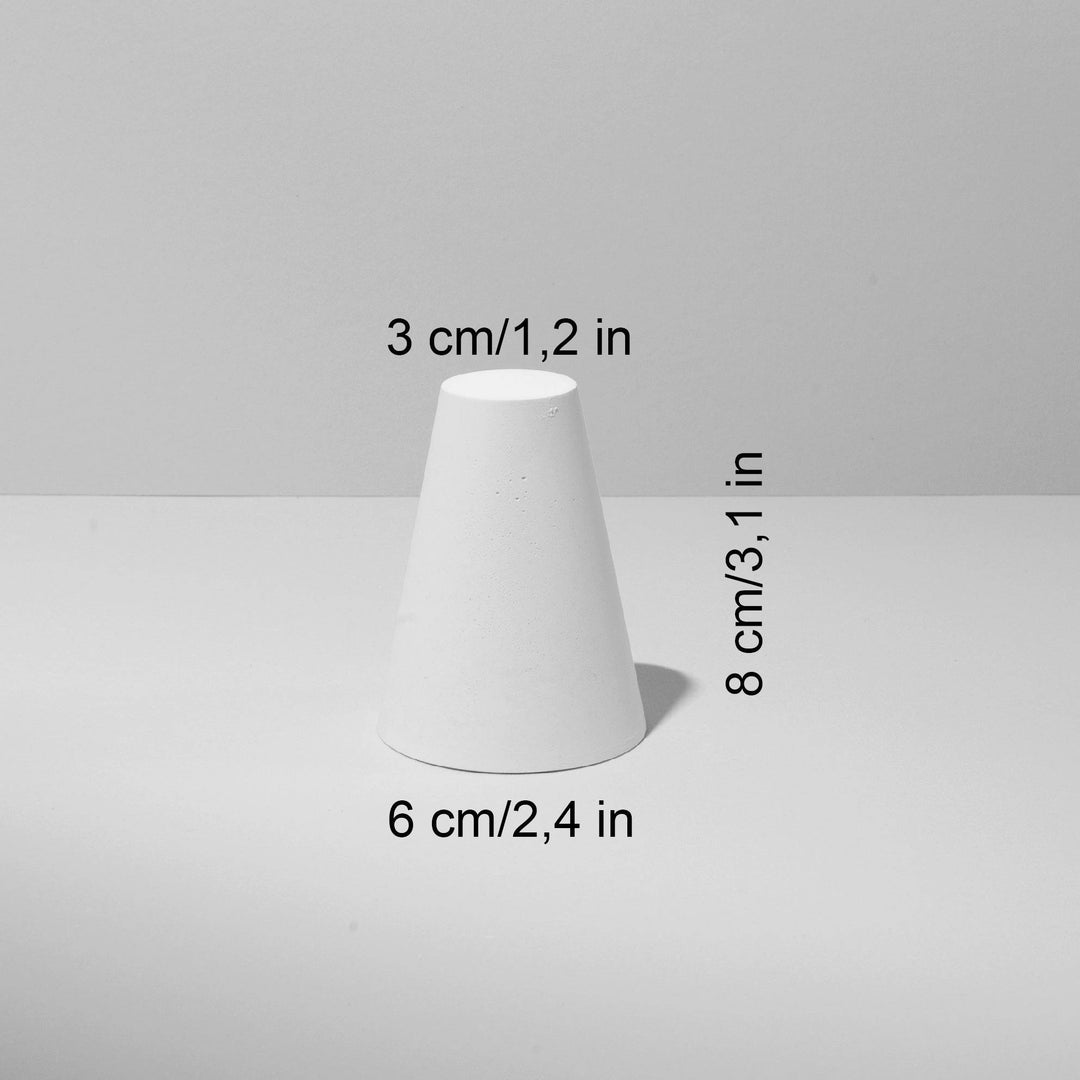 Small Cone Photography Prop 8x6 cm - Content Props