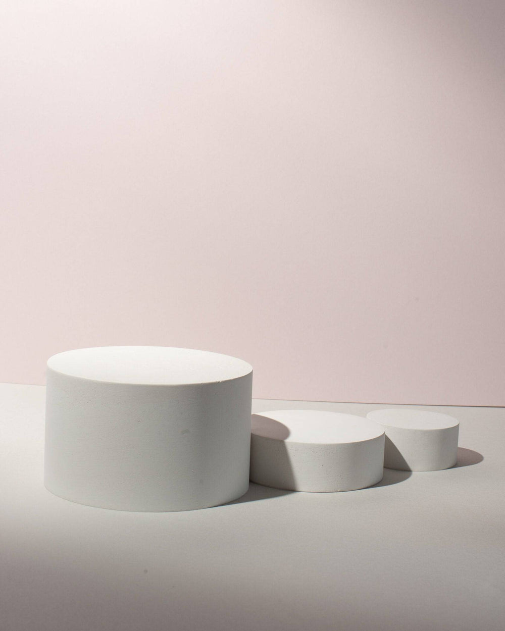 Set of Round Props 7.5x2.5 cm, 10x5 cm, 15x7.5 cm - Content Props