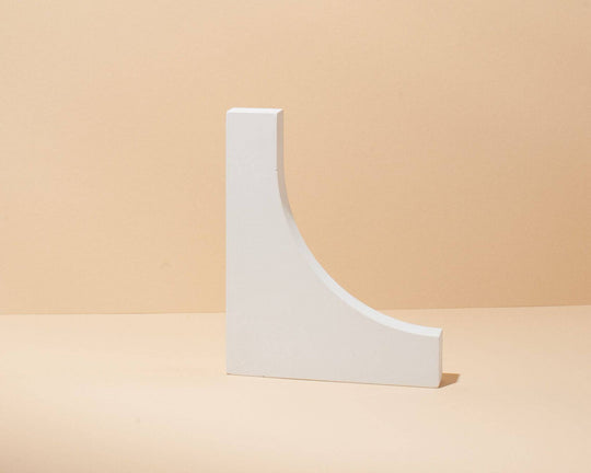 Curved Edge Geometric Prop - Content Props